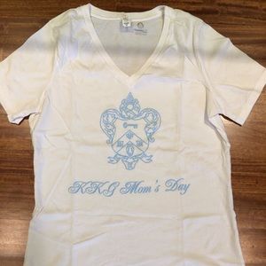 Kappa Kappa Gamma mom’s day v-neck